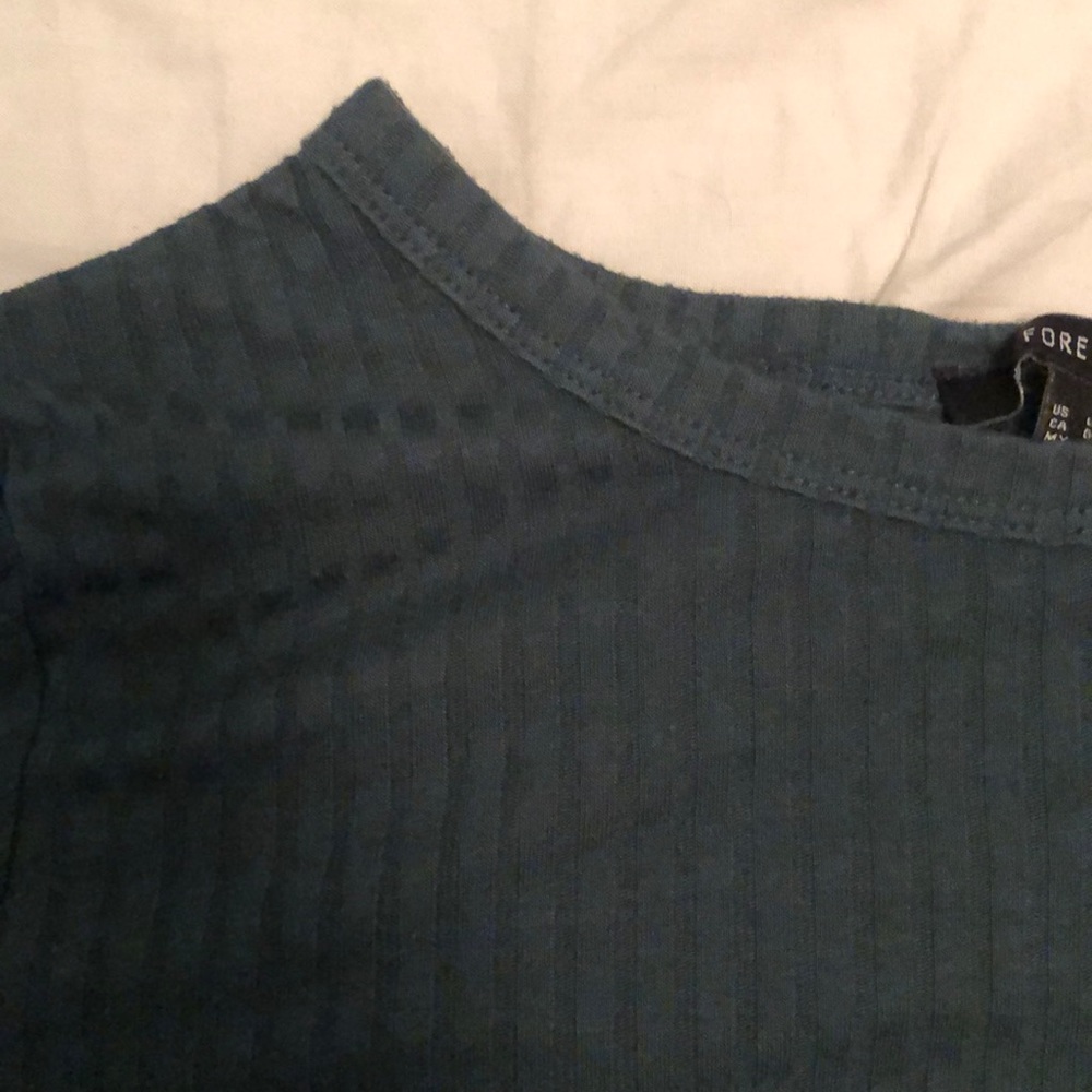 Forest Green Ribbed Tee - Picture 2 of 3